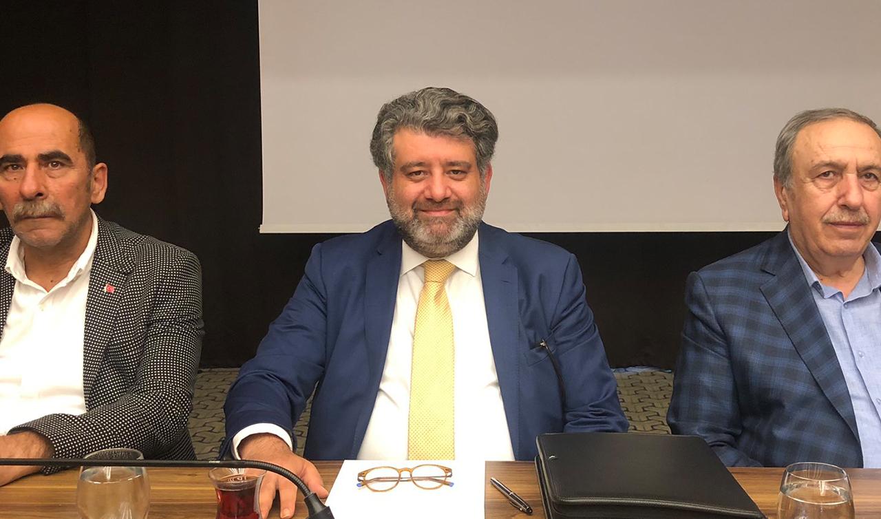 Akşener'in sağ kolu istifa etti!