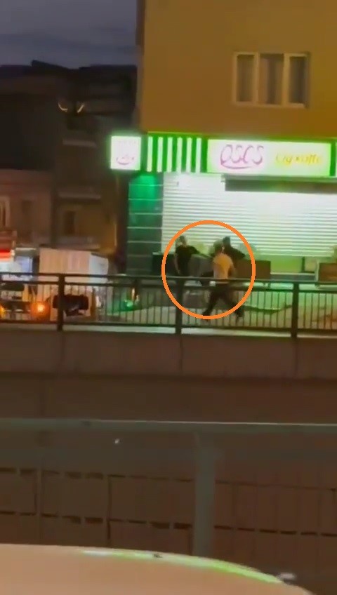Alacak-verecek kavgasında silahlar konuştu...