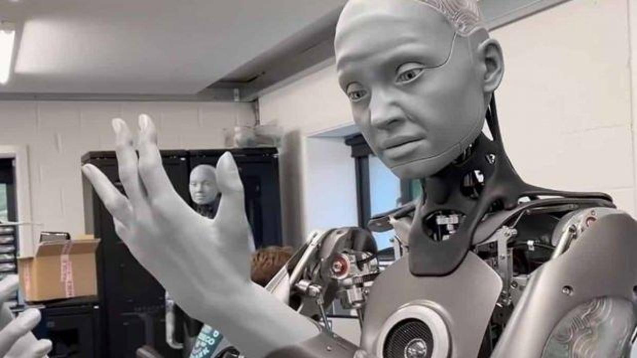 Google seviyeyi yükseltti: Robotlar artık etrafı izleyerek öğrenebilecek!