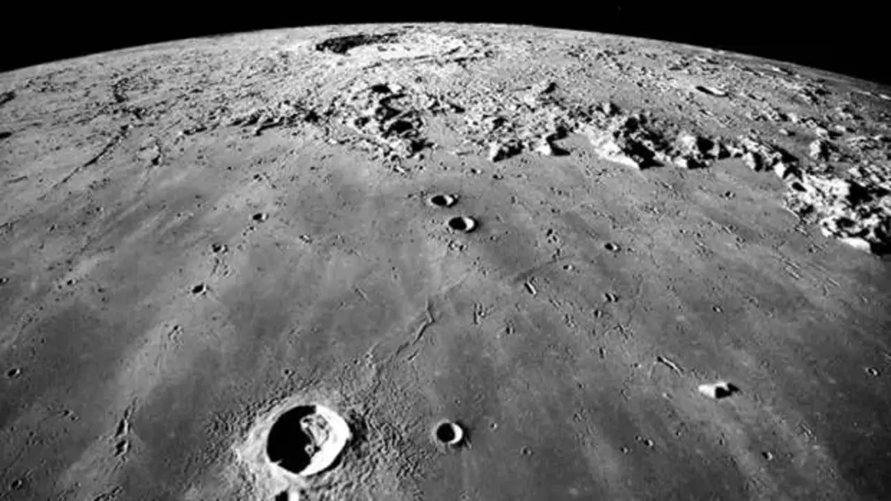 Hindistan Ay'ın güney kutbuna araç indiren ilk ülke oldu!