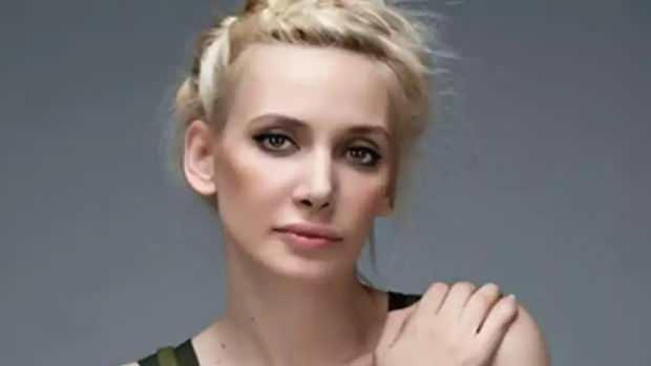 LGBT'lileri desteklemişti! Şarkıcı Gökçe'ye şok...