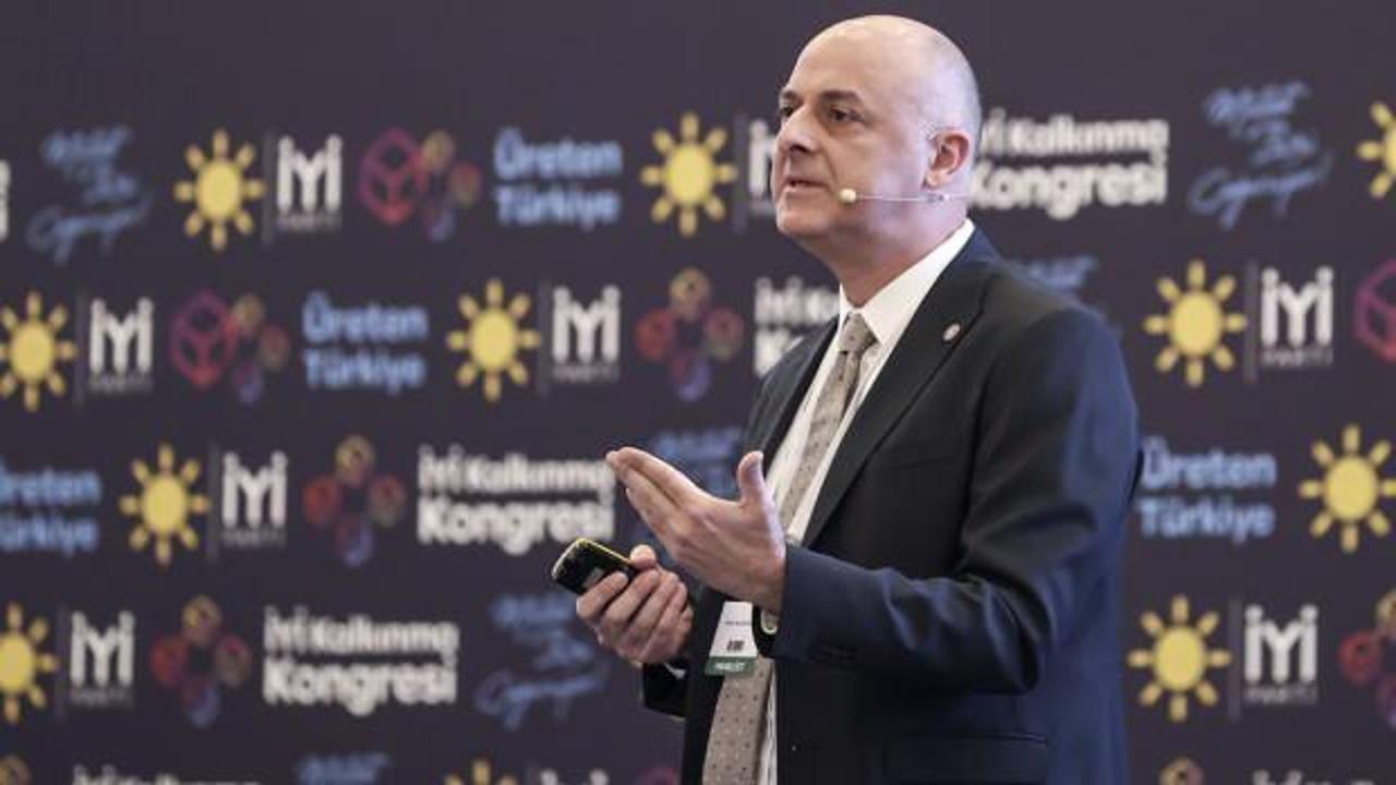 İYİ Parti İzmir adayı Ümit Özlale CHP'yi topa tuttu!