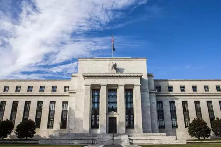 FED'den kredi uyarısı!