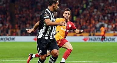 Galatasaray, PAOK'a şans tanımadı! Aslan, Avrupa Ligi'ne 3 puanla başladı