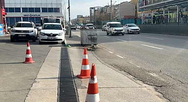 Bursa'da Aracın Çarptığı Demir Duba, Polis Memurunu Yaraladı