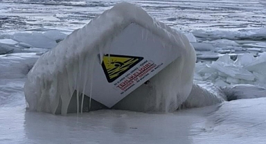 Çıldır Gölü’nde kutupları aratmayan manzaralar