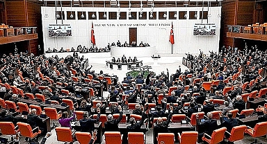 TBMM'de Gergin Anlar: Fiziki Müdahale Sonrası Muhalefet Salonu Terk Etti