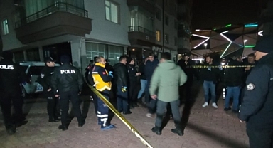Kavga ihbarına giden polis, 4 kişilik aileyi evlerinde ölü buldu