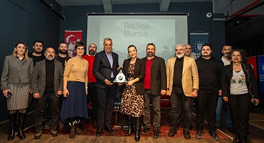 ‘Bursa Bellek- Kent Söyleşileri’nin konuğu Burcu Kara oldu