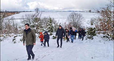 Yenişehir Belediyesi yaban hayvanlar ve kuşlar için beslenme noktaları oluşturdu