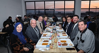 Başkan Şadi Özdemir aşevinde vatandaşlarla iftar yaptı