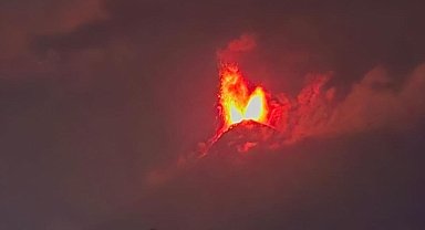 Guatemala'daki Fuego Yanardağı’nda patlama meydana geldi