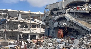 Yüksekova’da yaşanan deprem sonrası evlerde çatlaklar meydana geldi