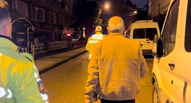 Alkollü sürücü zorluk çıkardı, yetmedi ekipleri kayda aldı