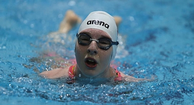 Altın madalyaya dişiyle tutundu