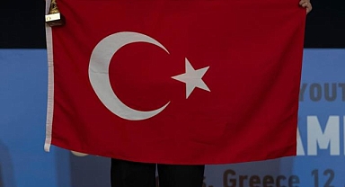 Bursa Büyükşehir Belediyesporlu Arya Aydoğan, Dünya Şampiyonu