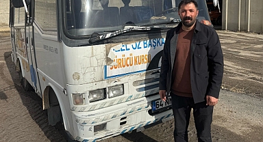 İlginç ticaret: Cep telefonu ile midibüsü takas ettiler