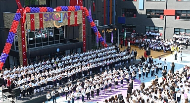 Öğrenciler 23 Nisan'ı coşkuyla kutladı