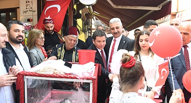 Osmangazi’de 23 Nisan coşkusu caddelere sığmadı