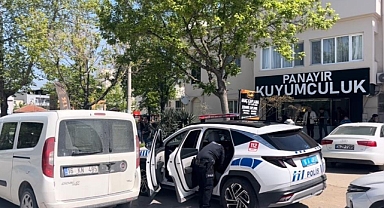 Para sayma makinesi hayatını kurtardı... O kuyumcu konuştu