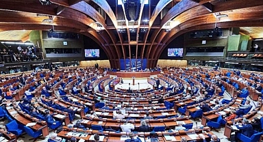 AB'den Suriye'ye yönelik tüm ekonomik yaptırımları kaldırma kararı