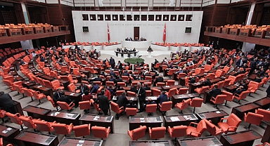 AK Parti 35 maddelik kanun teklifini TBMM Başkanlığı’na sundu