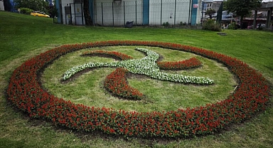 Bursa çiçek bahçesine dönüşüyor
