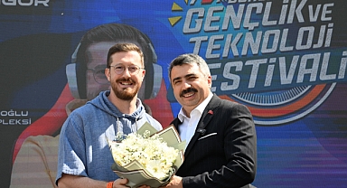 Bursa' da Teknoloji ve Gençlik Rüzgarı Esti