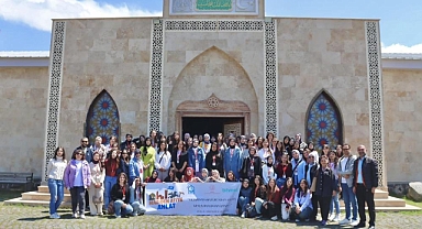 Bursalı gençler, Cumhurbaşkanlığı Ahlat Külliyesi'nde