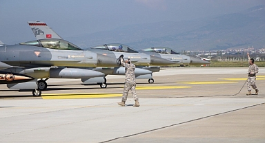 F-16’lar zorlu göreve 15 dakikada hazırlanıyor