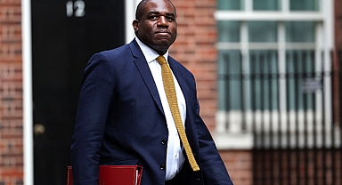 İngiltere, İsrail ile ticaret görüşmelerini askıya aldı