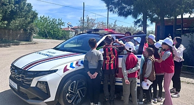 Karacabey'de Trafik Haftası kapsamında çocuklara eğitim verildi