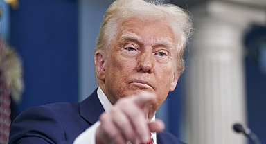 Trump, Avrupa Birliği'ne yüzde 50 gümrük vergisi uygulanmasını önerdi