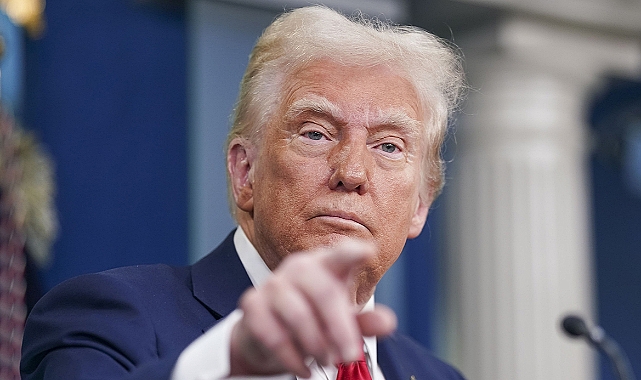 Trump, Avrupa Birliği'ne yüzde 50 gümrük vergisi uygulanmasını önerdi