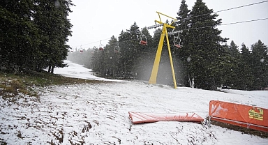 Uludağ'da mayısta kar sürprizi