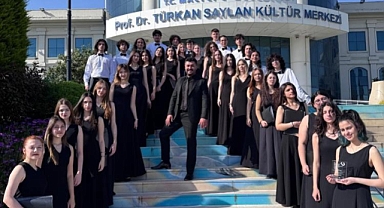 Zeki Müren Güzel Sanatlar Lisesi Çoksesli Korosu’ndan uluslararası başarı