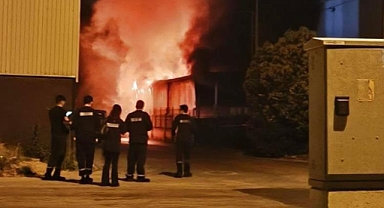 Bursa'da kauçuk fabrikasında korkutan yangın