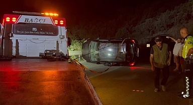 Bursa'da kontrolden çıkan araç takla attı