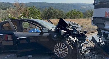Bursa’da otomobil ile tır çarpıştı: 1 ölü, 2 ağır yaralı