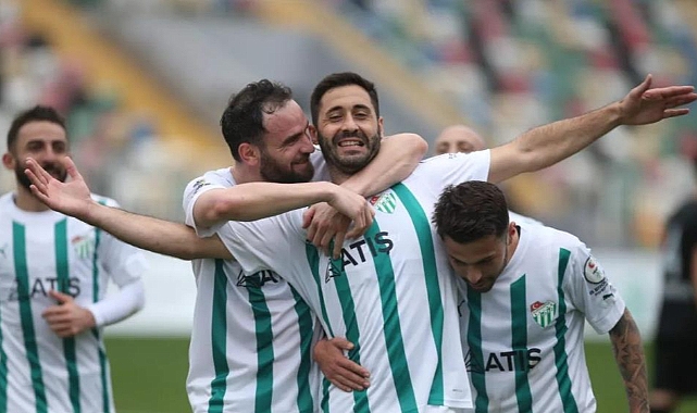 Bursaspor, Tahir Babaoğlu ile yollarını ayırdı
