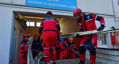 BUSKİ arama ve kurtarma ekibi akredite oldu