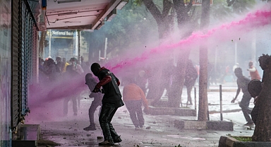 Kenya'da sokaklar karıştı: 56 yaralı