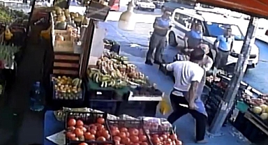 Market çalışanı zabıtaya bıçakla saldırdı