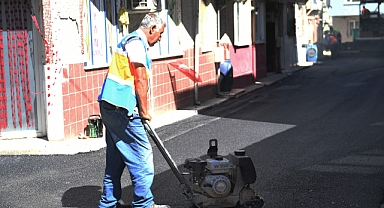Osmangazi’nin yollarında yoğun asfalt mesaisi