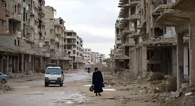 Şam'da patlama sesleri! İsrail, Suriye Savunma Bakanlığı'nı vurdu