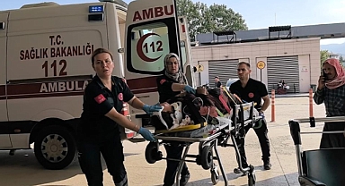 Seyir halindeki kamyonetten düşerek ağır yaralandı
