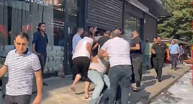 Yangını müdahale eden itfaiye ekiplerine saldırdılar