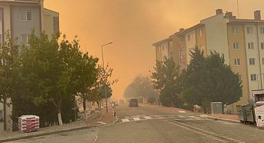 Çanakkale şehir merkezi dumanlara teslim oldu, sokaklar boşaltılıyor