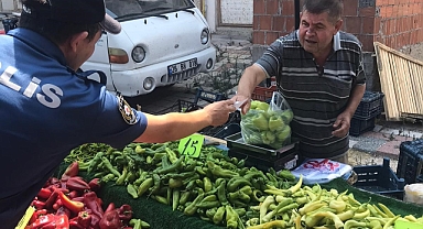 Karacabey'de polis dolandırıcılığa karşı broşür dağıttı