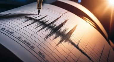 Şili'de 7.5 büyüklüğünde deprem: Tsunami alarmı verildi